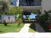 Zois Studios 3-6